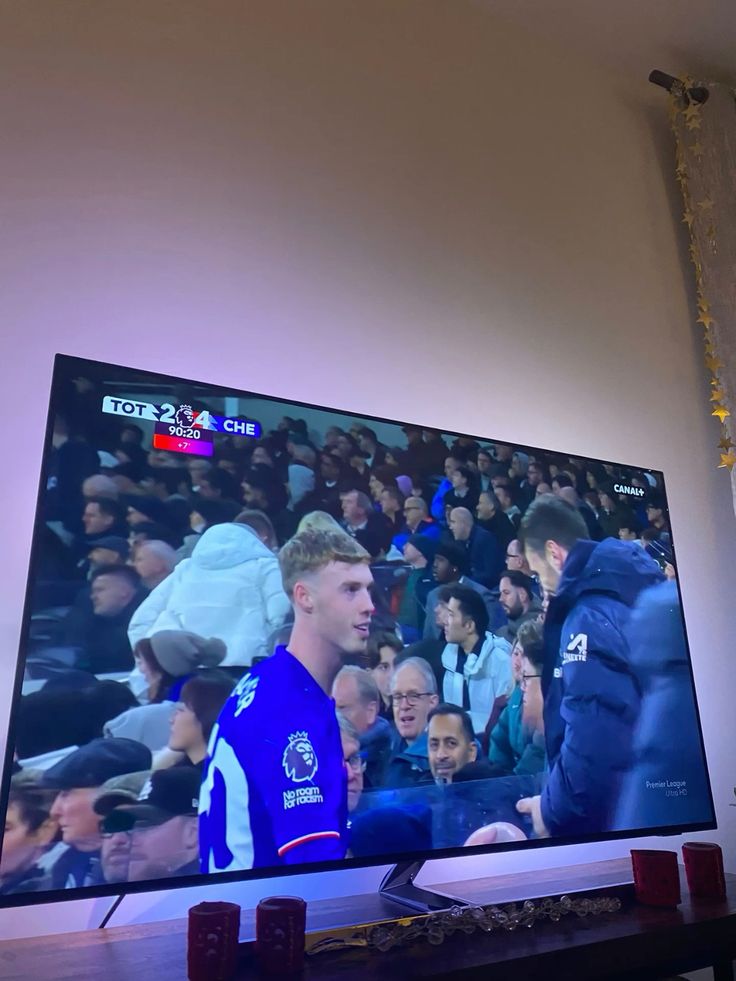 Verified customer review photo of sports streaming on living room Smart TV